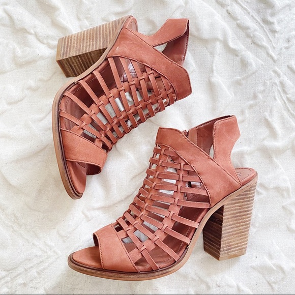 Vince Camuto Kessey Woven Leather Sandal NEW - Picture 9 of 10